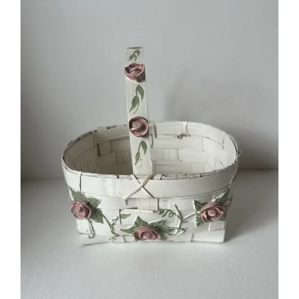 Vtg Shabby Chic Woven Wood Basket With Handle/Pink Ceramic Roses/Green Vines